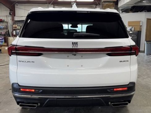 Used 2025 Buick Enclave Preferred image 6