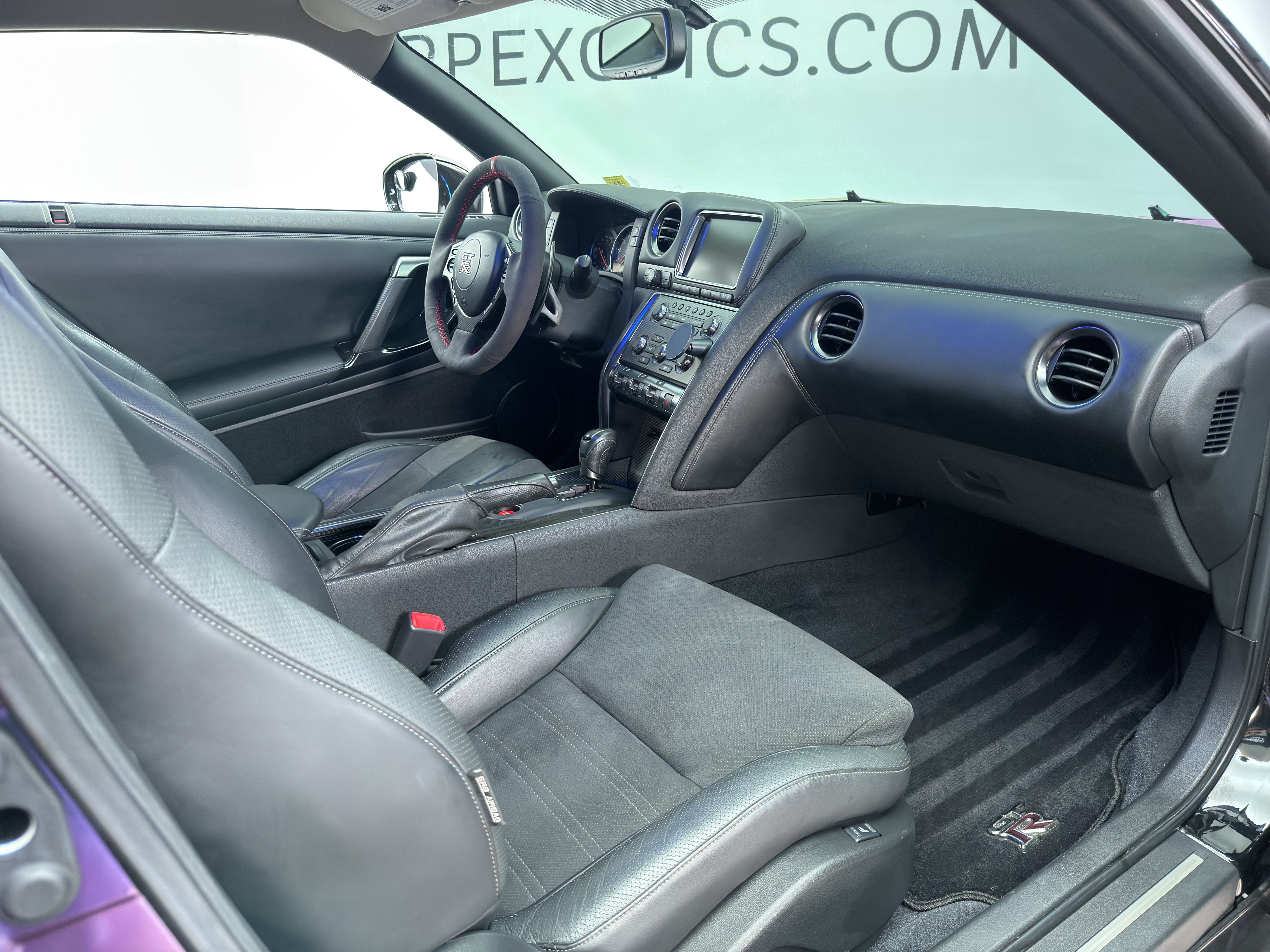 Used 2013 Nissan GT-R Premium AWD/4WD image 18