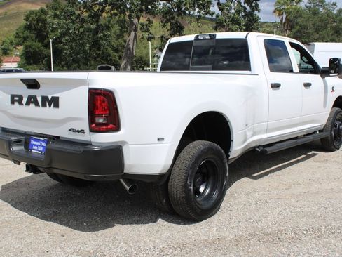 New 2026 RAM 3500 Tradesman AWD/4WD image 4