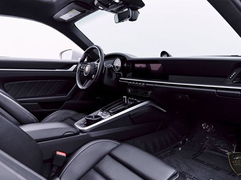 Used 2022 Porsche 911 Turbo S AWD/4WD image 45