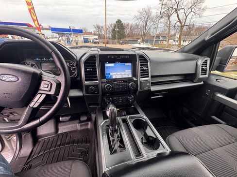 Used 2016 Ford F150 XLT w/ Equipment Group 302A Luxury image 22