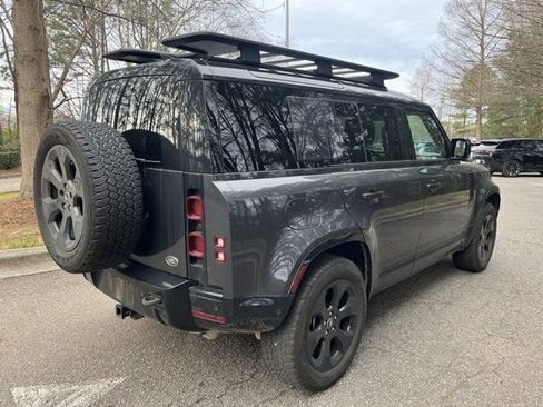 Certified 2023 Land Rover Defender 110 X-Dynamic SE image 9