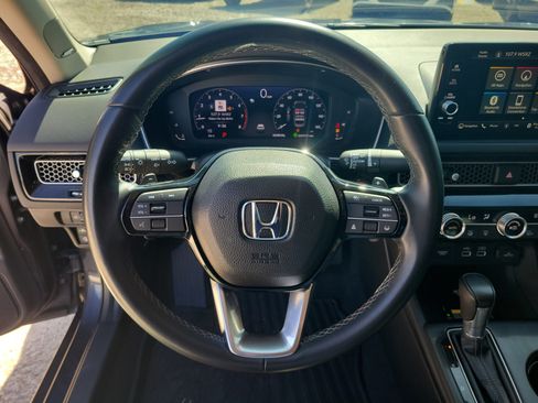 Used 2022 Honda Civic Touring image 22