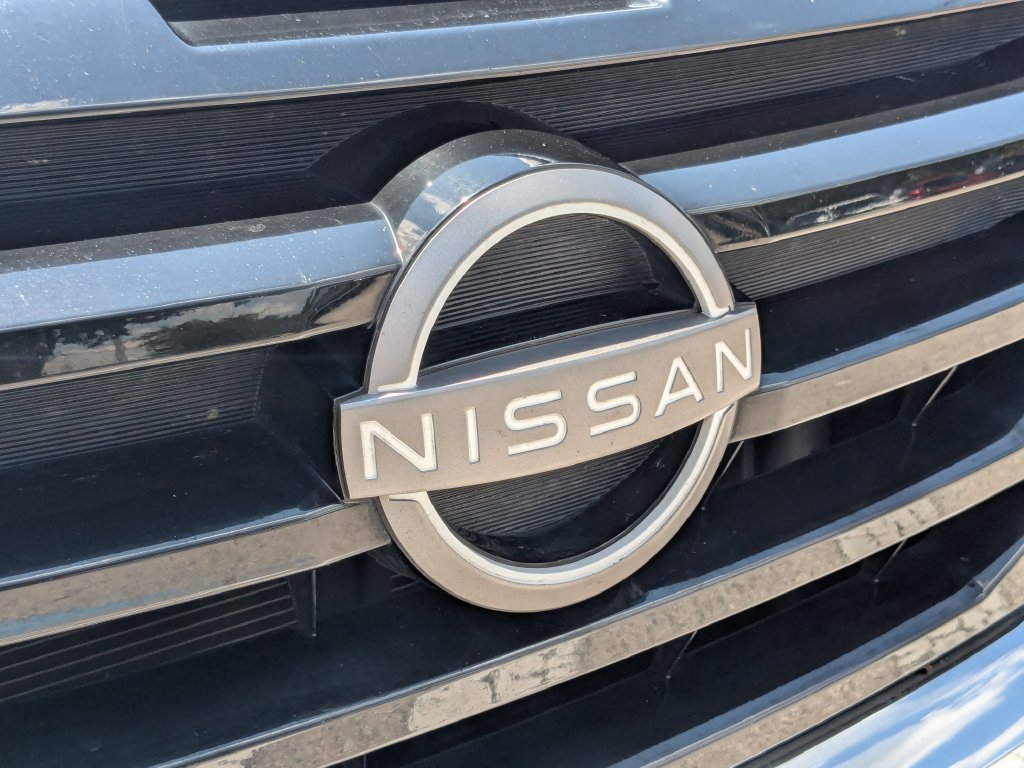Used 2025 Nissan Pathfinder SV AWD/4WD image 11