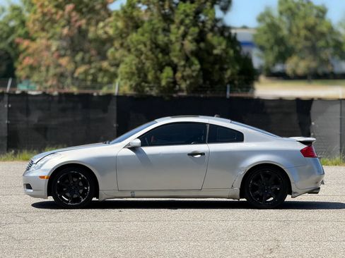 Used 2004 INFINITI G35 Coupe w/ Premium Pkg RWD image 8
