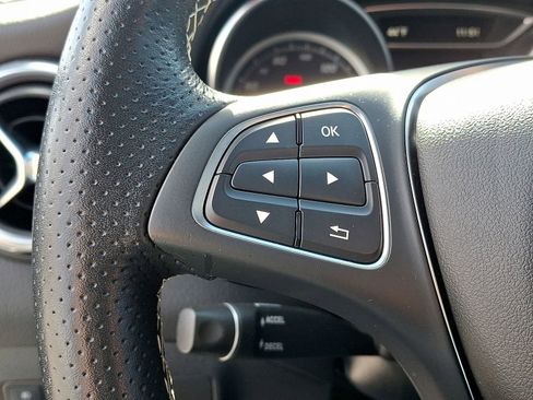 Used 2018 Mercedes-Benz GLA 250 image 21