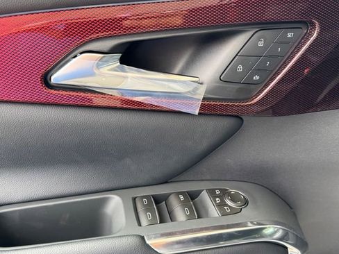 New 2026 Chevrolet Traverse RS w/ LPO, Floor Liner Package FWD image 14