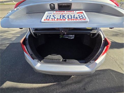 Used 2020 Honda Civic Sport image 9