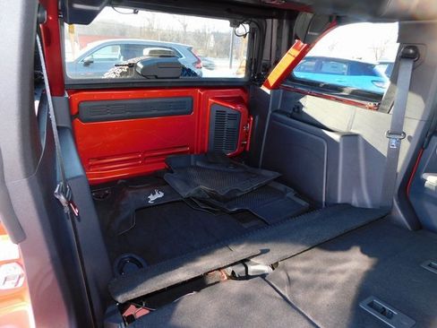 Used 2023 Ford Bronco Wildtrak image 27