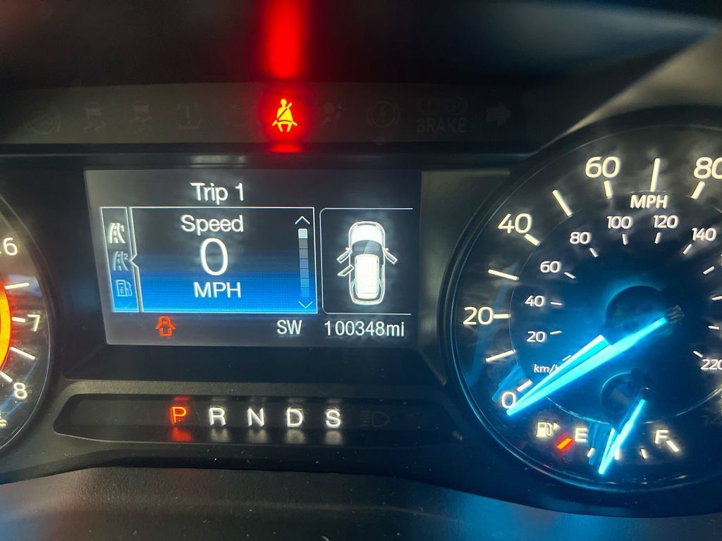 Used 2017 Ford Explorer XLT FWD image 13