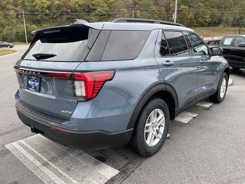 New 2026 Ford Explorer Active image 5