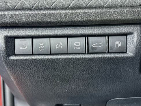 Certified 2025 Toyota Camry XLE w/ Premium Plus Package AWD/4WD image 10