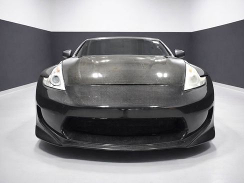 Used 2011 Nissan 370Z Touring w/ Sport Pkg image 6