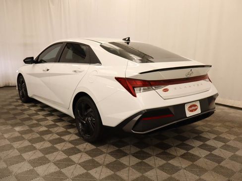 Used 2026 Hyundai Elantra SEL Sport Premium FWD image 3