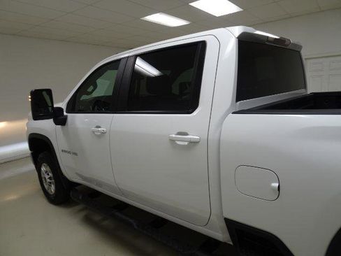Used 2022 Chevrolet Silverado 2500 LT w/ Convenience Package image 18