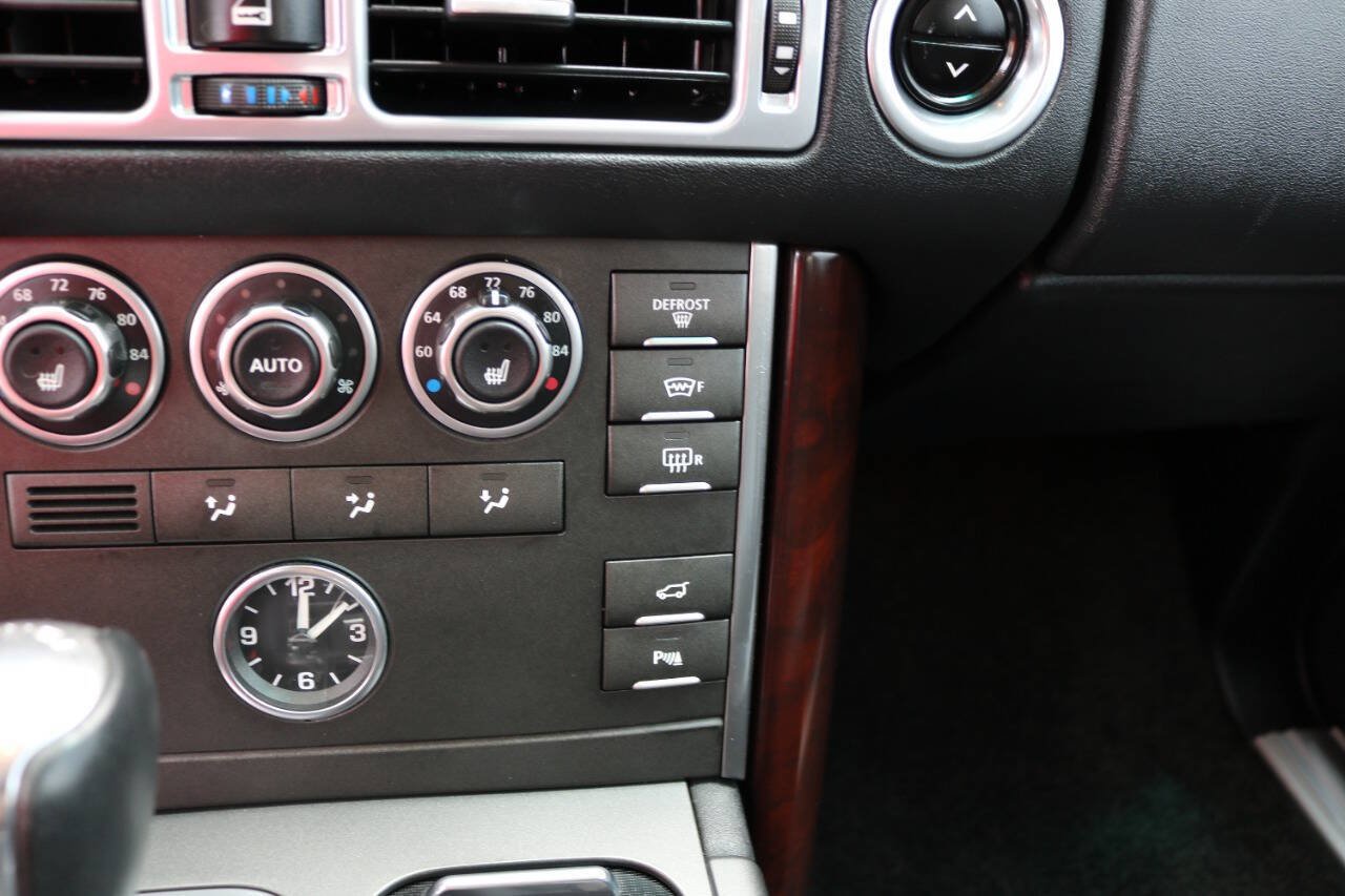 Used 2011 Land Rover Range Rover HSE AWD/4WD image 25