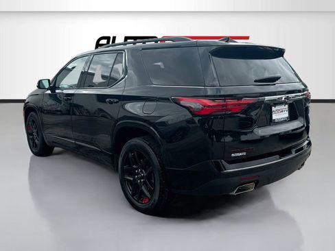 Used 2023 Chevrolet Traverse Premier w/ Redline Edition FWD image 5