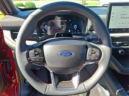 Certified 2025 Ford Explorer ST-Line image 16
