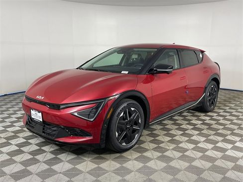 New 2025 Kia EV6 Wind image 1