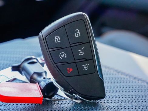 New 2026 GMC Yukon AT4 w/ Premium Trailering Package image 25