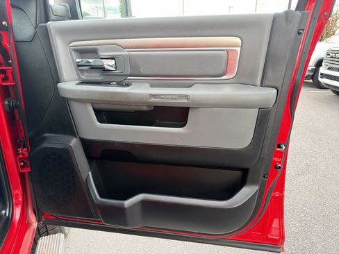 Used 2017 RAM 2500 SLT AWD/4WD image 30
