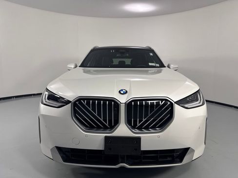 Certified 2025 BMW X3 xDrive30i w/ Premium Package AWD/4WD image 3