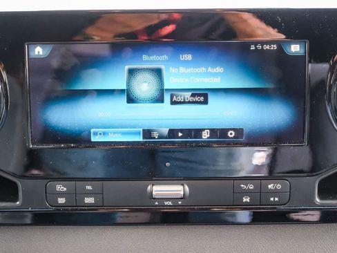 Used 2024 Mercedes-Benz Sprinter 2500 image 17