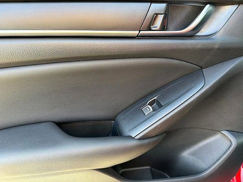 Used 2021 Honda Accord Sport image 8