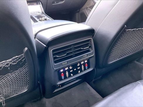 Used 2022 Audi SQ7 Premium Plus w/ SQ7 Executive Package image 31