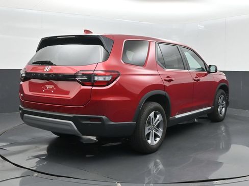Used 2025 Honda Pilot EX-L image 7
