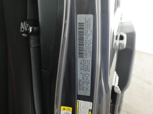 Used 2018 Jeep Wrangler Unlimited Rubicon image 9