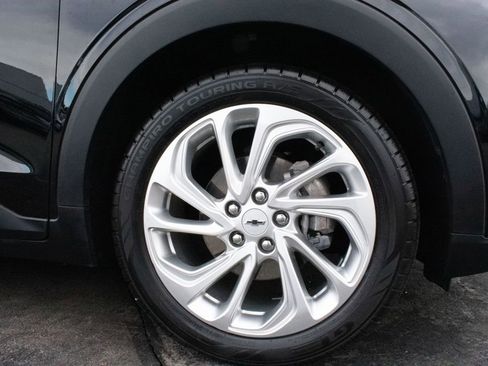 Used 2023 Chevrolet Bolt EUV LT w/ Driver Confidence Package image 31