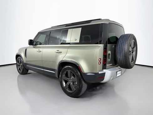 Certified 2023 Land Rover Defender 110 SE AWD/4WD image 7