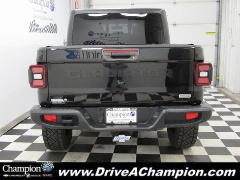 Used 2021 Jeep Gladiator Overland w/ Popular Equipment Package image 13