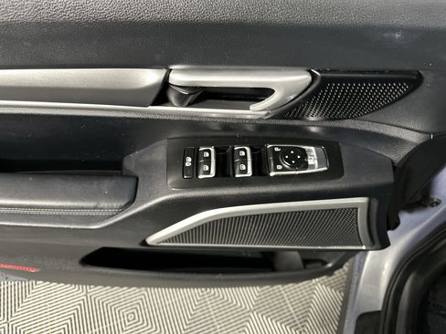 Used 2022 Kia Telluride LX FWD image 5