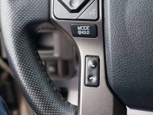 Used 2019 Toyota Tacoma TRD Off-Road w/ Technology Package AWD/4WD image 28