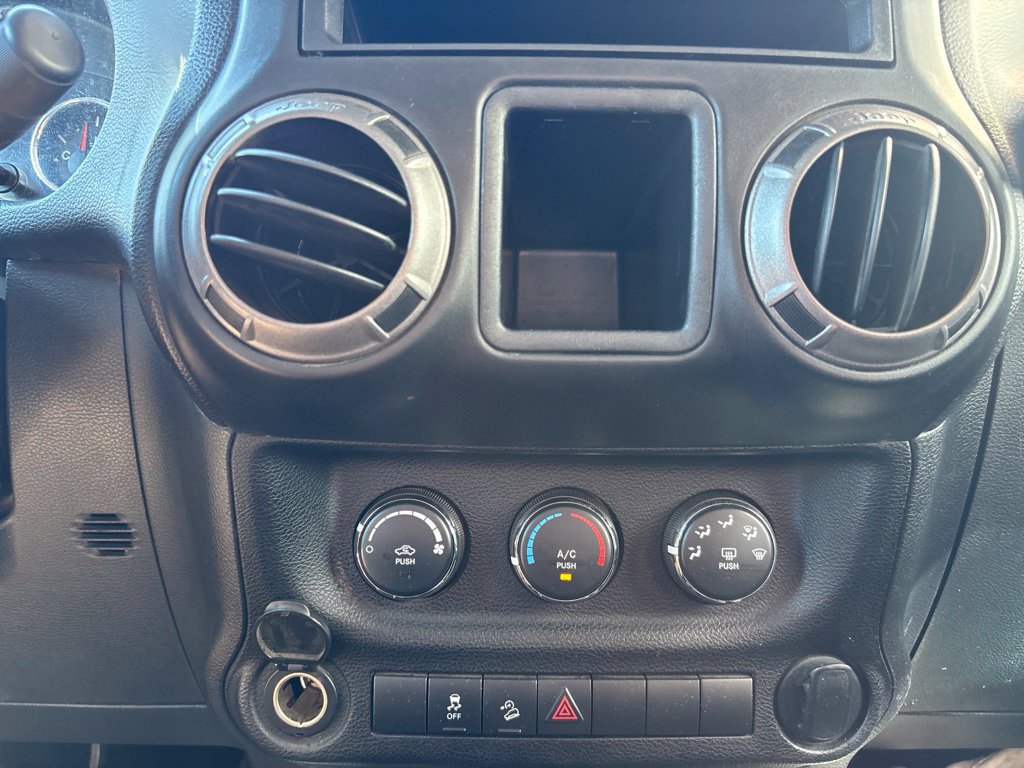 Used 2012 Jeep Wrangler Sport AWD/4WD image 19