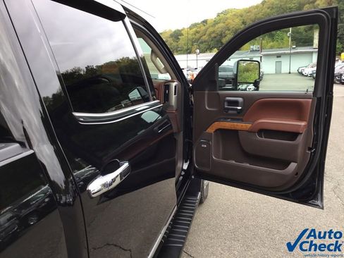 Used 2016 Chevrolet Silverado 3500 High Country w/ Duramax Plus Package image 46