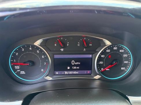 Used 2023 Chevrolet Traverse LT AWD/4WD image 16
