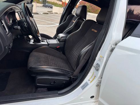 Used 2017 Dodge Charger R/T image 35