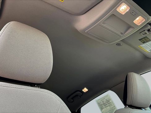 Used 2020 Ford Escape SE FWD image 27