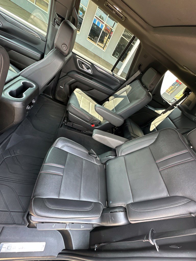 Used 2023 Chevrolet Tahoe RST w/ Luxury Package AWD/4WD image 13