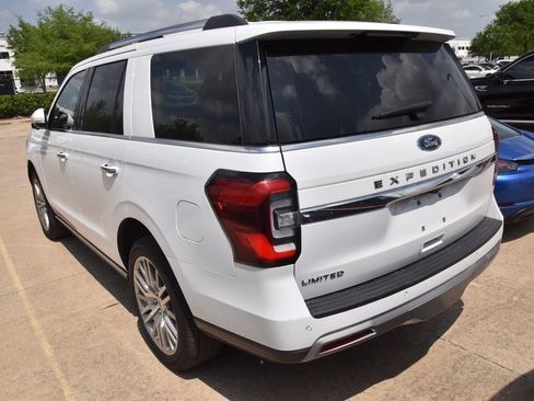 Used 2024 Ford Expedition Limited image 6