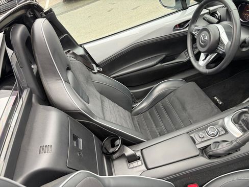 Used 2024 MAZDA MX-5 Miata RF Club image 32