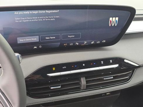 New 2026 Buick Enclave Preferred AWD/4WD image 9
