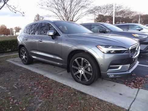 Used 2021 Volvo XC60 T5 Inscription w/ Advanced Package image 4