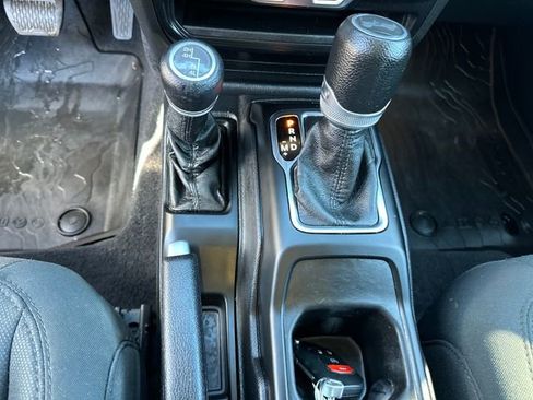 Used 2021 Jeep Wrangler Unlimited Sport image 16