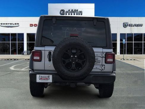 Used 2020 Jeep Wrangler Unlimited Sport image 8