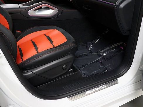 Certified 2025 Mercedes-Benz GLE 53 AMG 4MATIC image 39