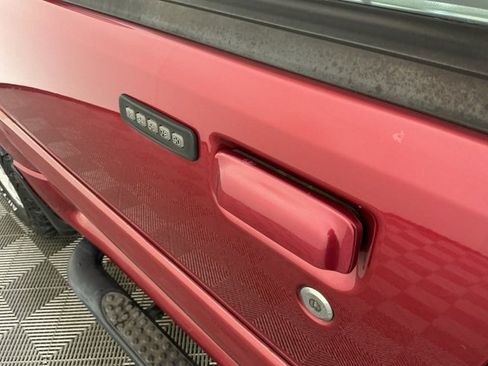 Used 2004 Ford Explorer Sport Trac XLS image 10